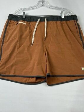 VUORI Banks Short 5" Men's Size XXL
Palo Santo Slub Stripe nwts